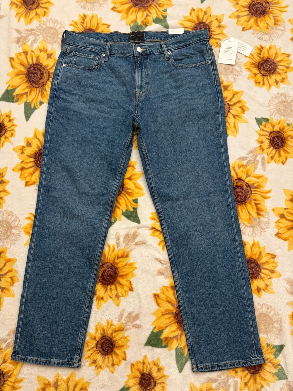 ❤️Free Assembly Modern Straight leg opening Jeans in Medium Blue New with 38x30